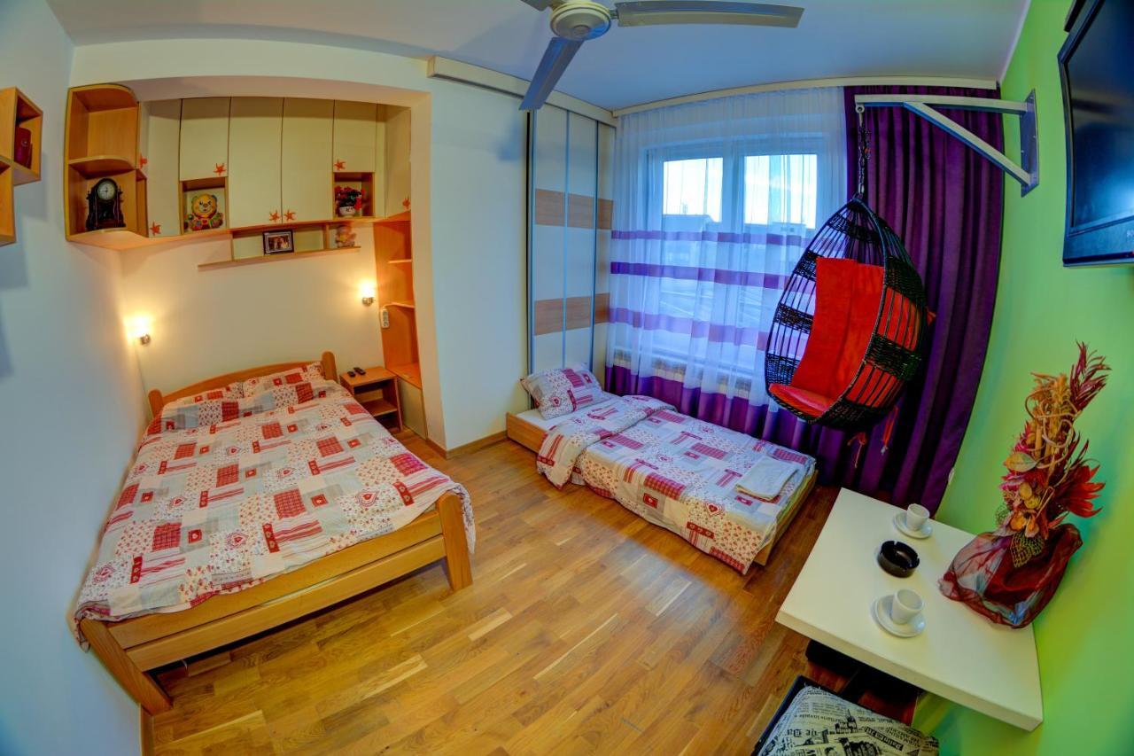 Rooms And Apartments S Belgrade Exterior photo