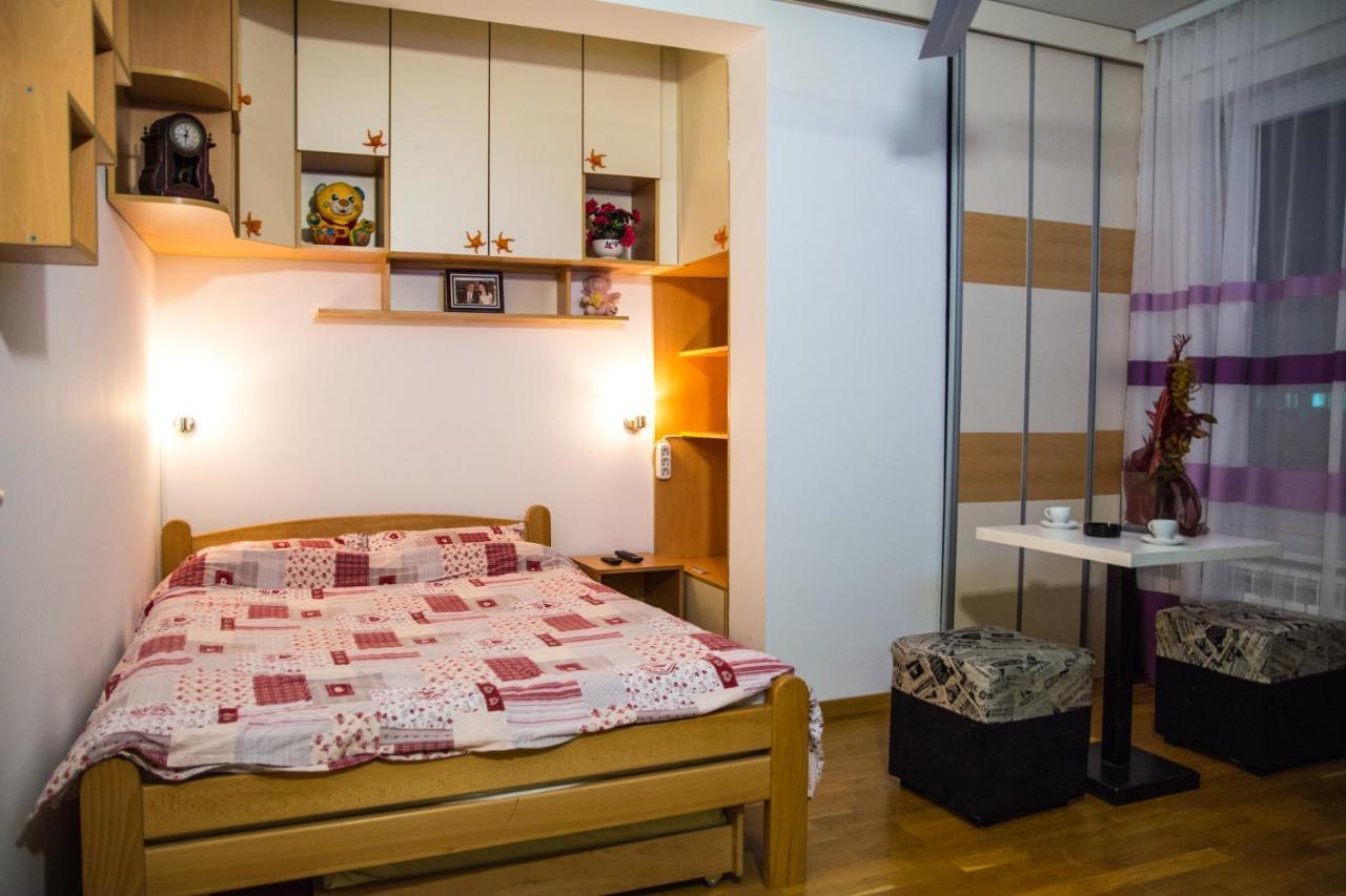 Rooms And Apartments S Belgrade Exterior photo