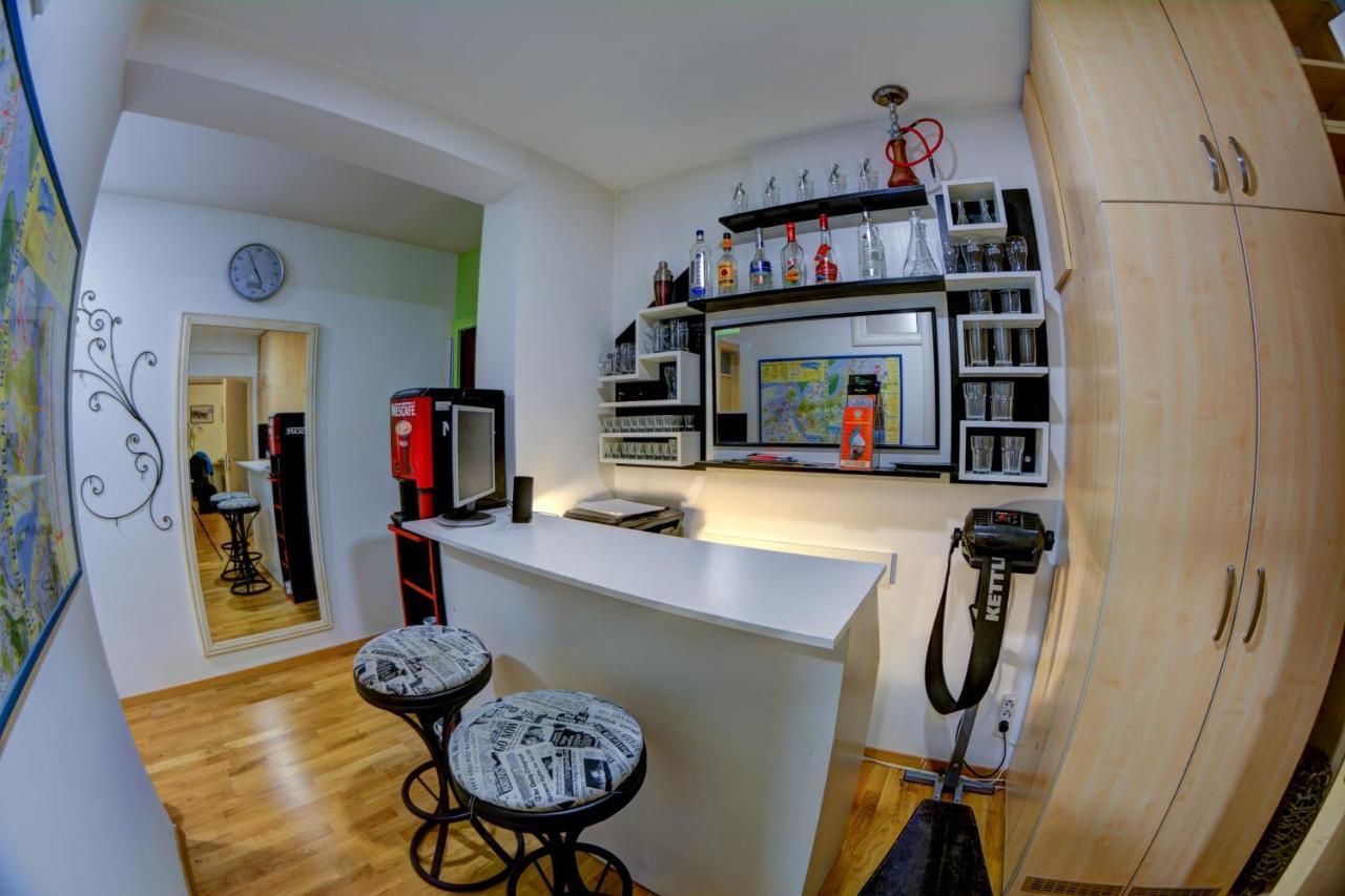 Rooms And Apartments S Belgrade Exterior photo